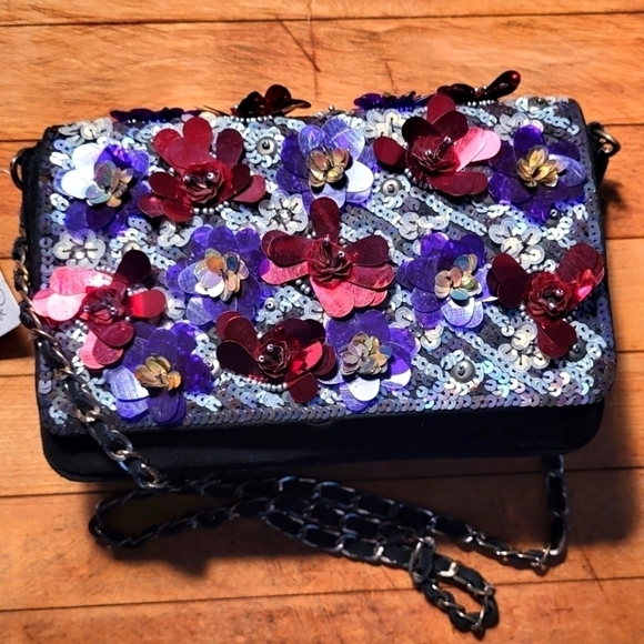 Free People Sequin Embellished Mixed Media Shoulder Beg - Picture 8 of 12